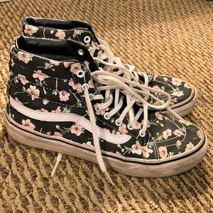 floral high top vans sk8-hi